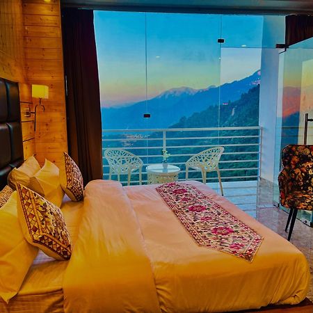 Hotel Classic Crown - #Scenic Mountain View #Open Terrace #Parking #Premium Rooms With Balcony #Guest Preferred #Best Selling Hotel In Mussoorie Kültér fotó