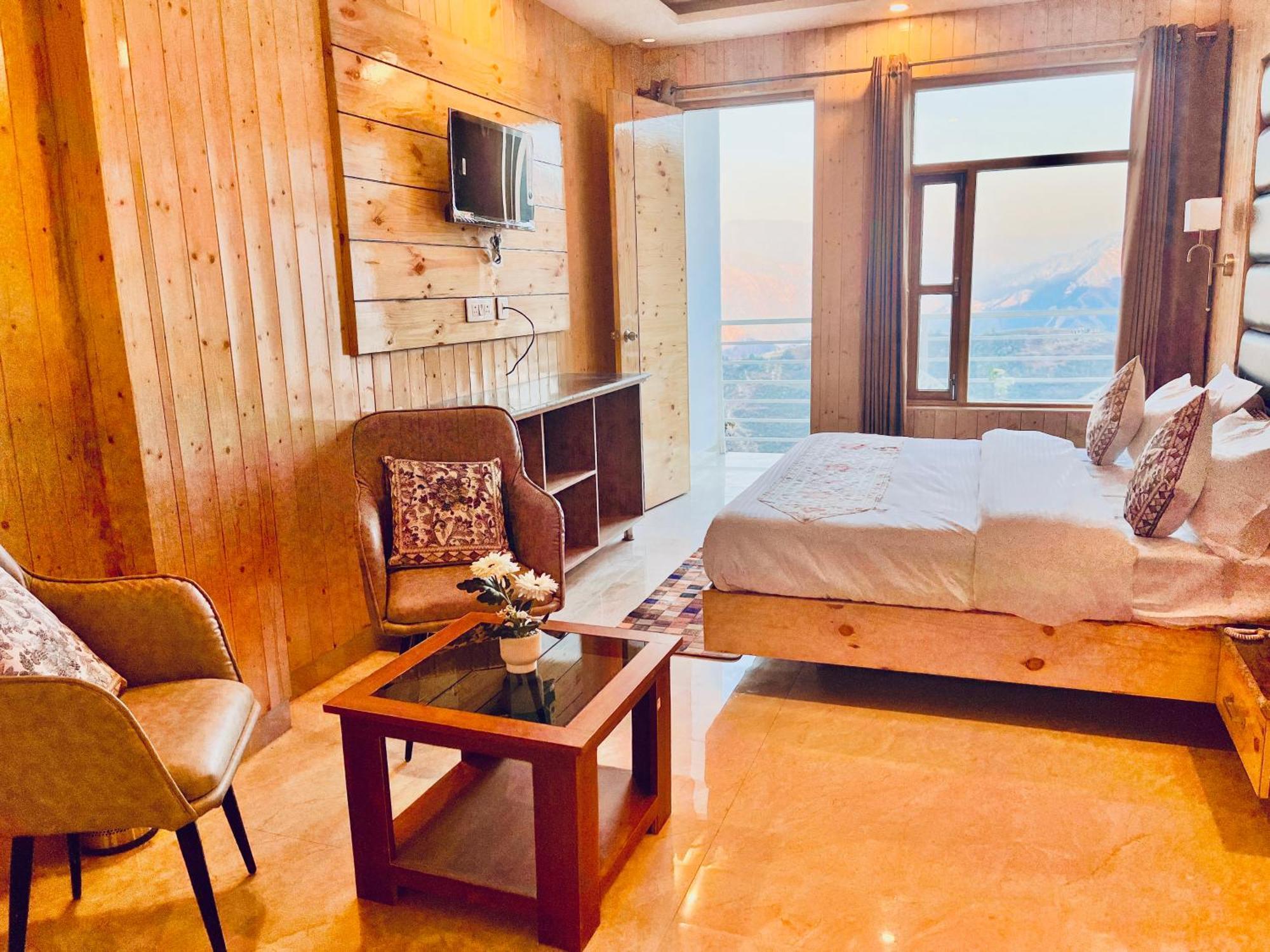 Hotel Classic Crown - #Scenic Mountain View #Open Terrace #Parking #Premium Rooms With Balcony #Guest Preferred #Best Selling Hotel In Mussoorie Kültér fotó