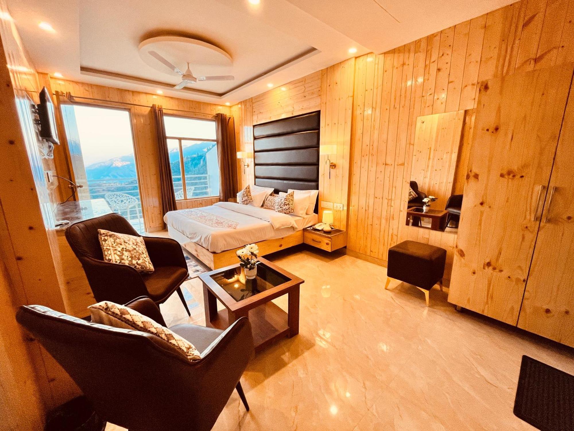 Hotel Classic Crown - #Scenic Mountain View #Open Terrace #Parking #Premium Rooms With Balcony #Guest Preferred #Best Selling Hotel In Mussoorie Kültér fotó